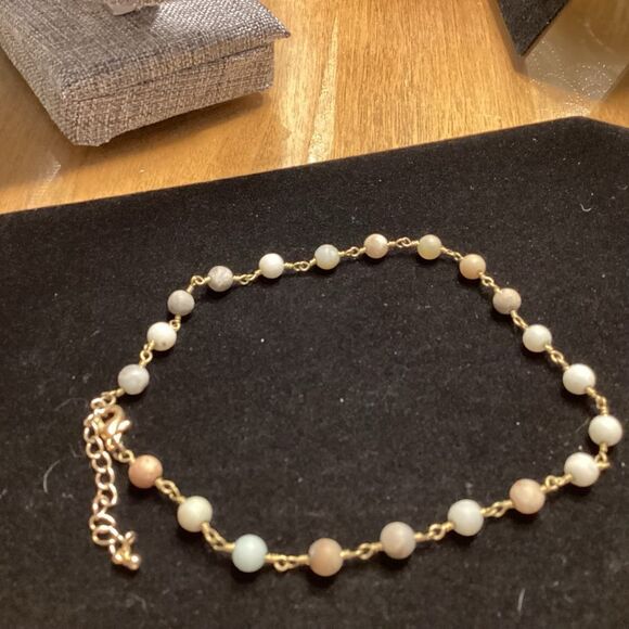 Petite Gray/Greenish Bead Necklace - Picture 3 of 5